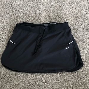 Women’s Nike tennis skirt